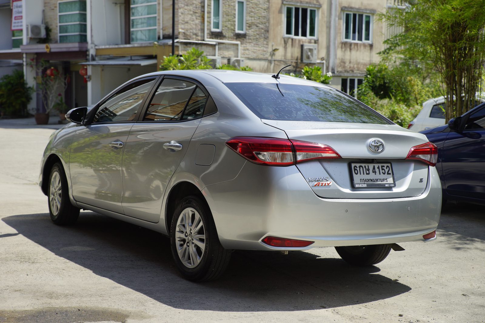 Toyota Yaris Ativ 2017, silver — car rental