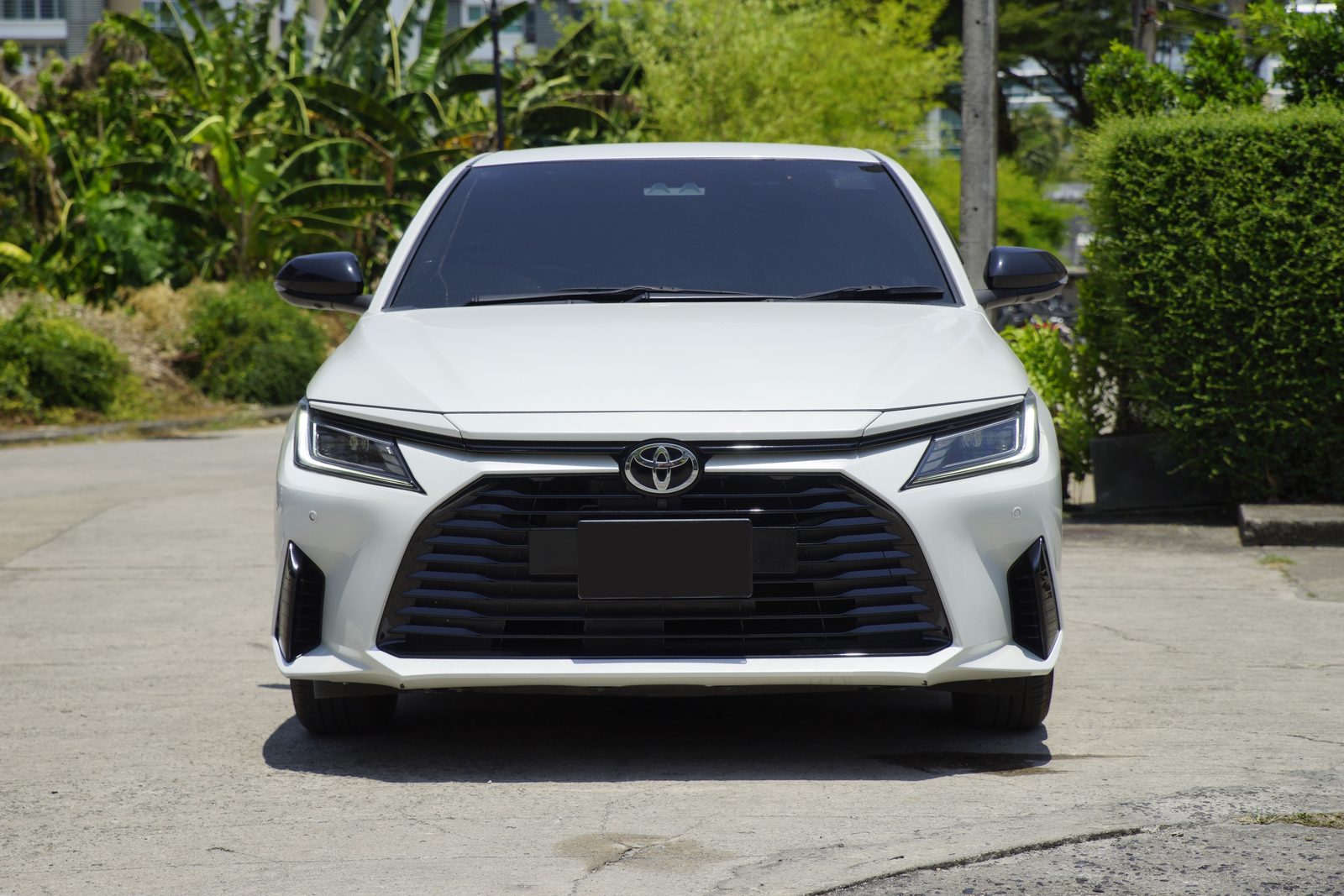 Toyota Yaris Ativ Premium 2023 — car rental