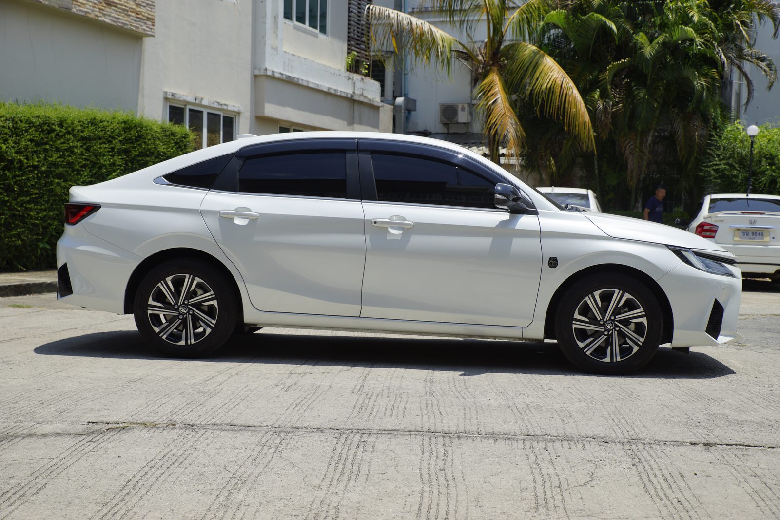 Toyota Yaris Ativ Premium 2023 — car rental